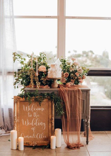 Cute Table Boho Wedding Decor