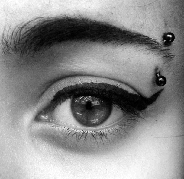 Cute Trendyblack Eyebrow Face Piercing Ideas For Girls