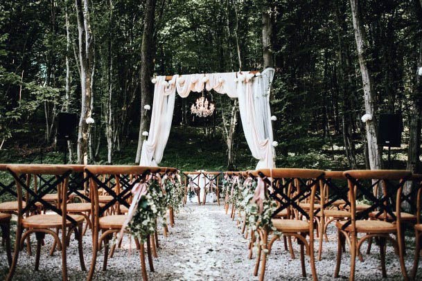 Cute White Flower Pedal Wedding Aisle Runner Decor Ideas