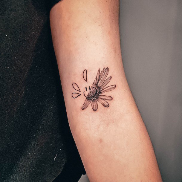 Daisy Tattoo Ideas For Girls