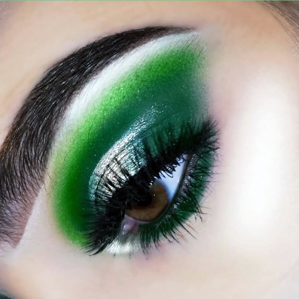 Dark And Deep Green Eyeshadow Women