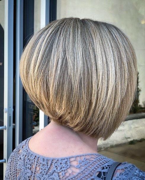 Dark Blonde Thick Hair Bob Wedge Side Part