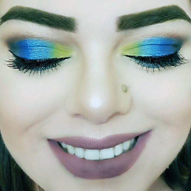 Dark Blue With Yellow Tinges Eyeshadow Women