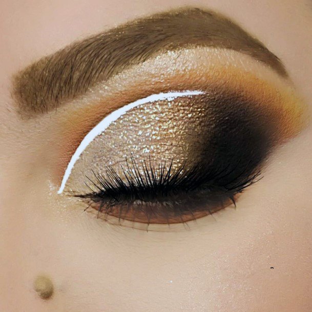 Dark Brownish Gold Eyeshadow With White Liner For Women