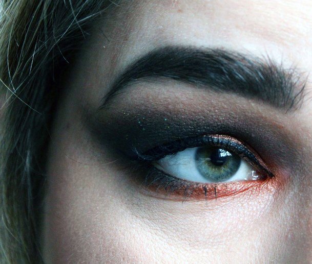 Dark Orange Toned Eyeshadow Women