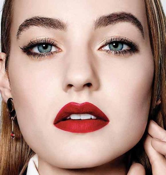 Dark Red Stained Lipstick Looks For Women