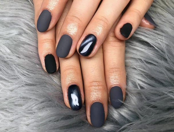 Darkening Grey Matte Nails For Women