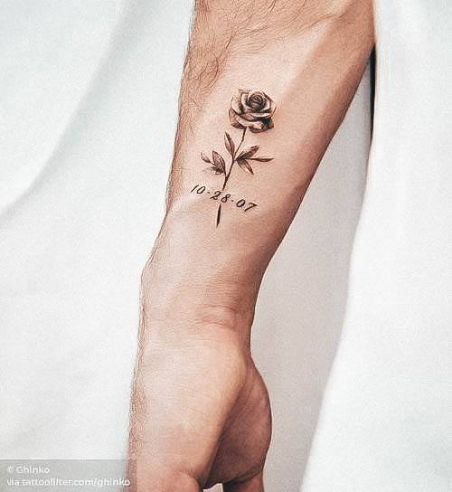 Date Tattoo Feminine Designs