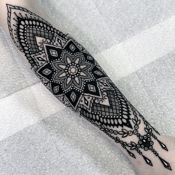 Decorative Jewelry Tattoo On Female