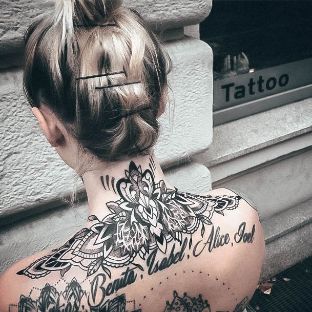 Decorative Looks For Womens Back Of Neck Tattoo