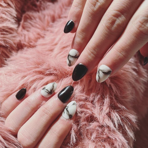 Decorative Looks For Womens Black And White Nail