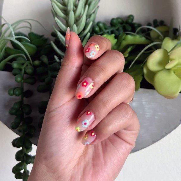 Decorative Looks For Womens Bright Summer Nail