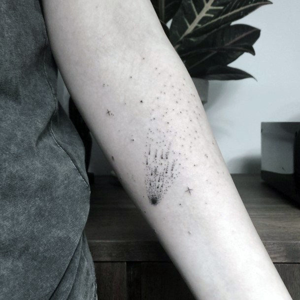 Decorative Looks For Womens Comet Tattoo