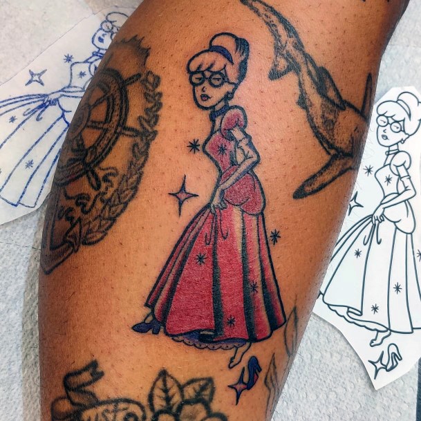 Decorative Looks For Womens Daria Tattoo