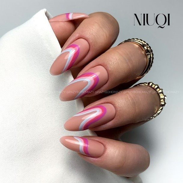 Decorative Looks For Womens Date Nail