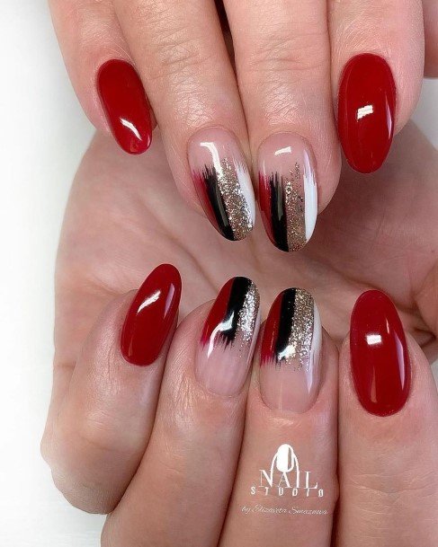 Decorative Looks For Womens February Nail
