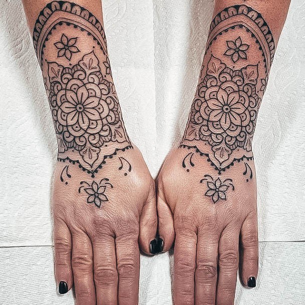 Decorative Looks For Womens Female Tattoo