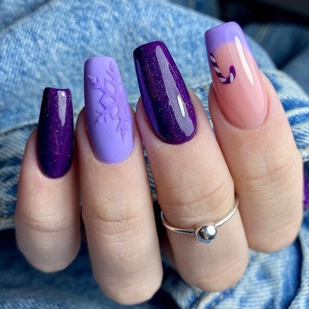 Decorative Looks For Womens Glamorous Nail