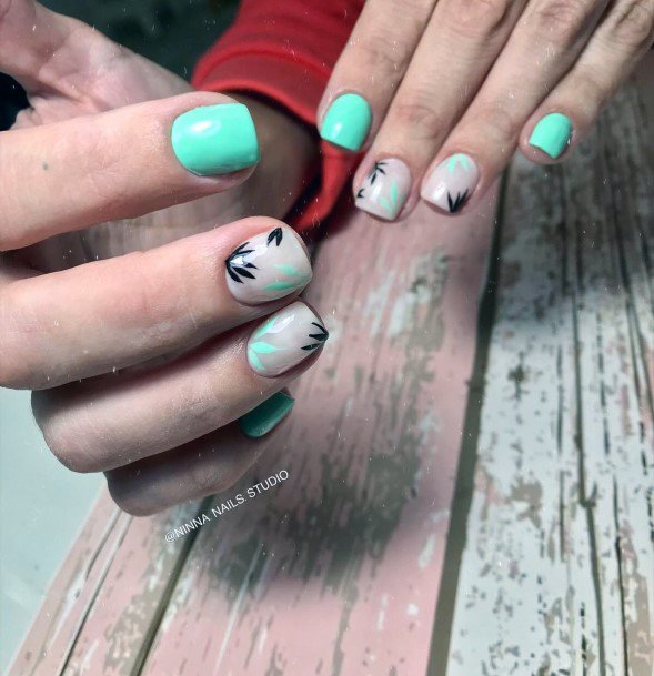 Decorative Looks For Womens Green Dress Nail