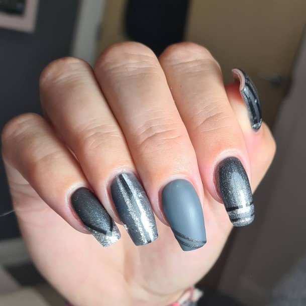 Decorative Looks For Womens Grey With Glitter Nail