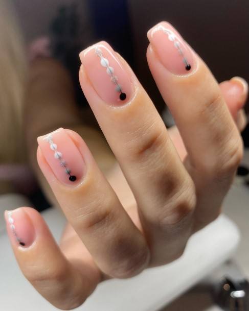 Decorative Looks For Womens Monochrome Nail