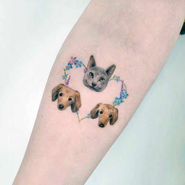 Decorative Looks For Womens Pet Tattoo