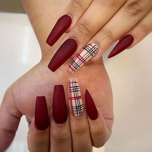 Decorative Looks For Womens Red And Black Matte Nail