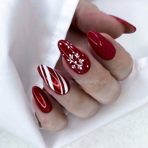 Decorative Looks For Womens Red Glitter Nail