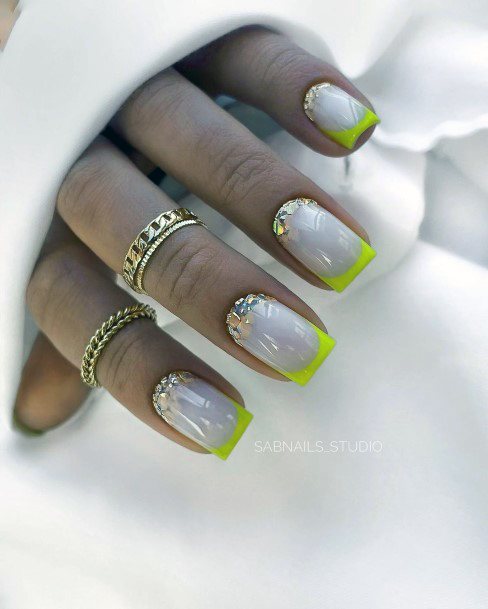 Decorative Looks For Womens Short Summer Nail