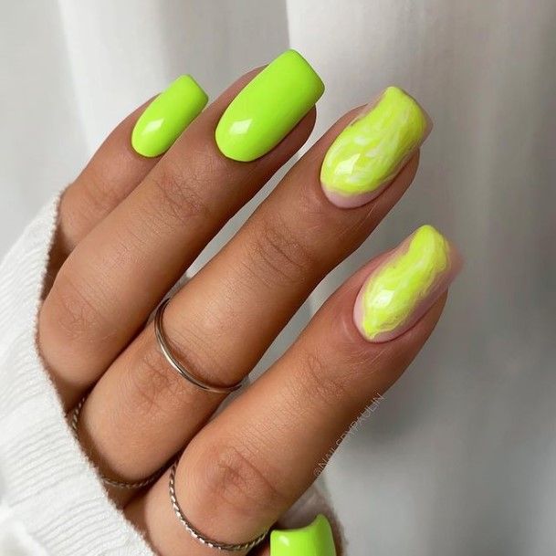 Decorative Looks For Womens Short Yellow Nail