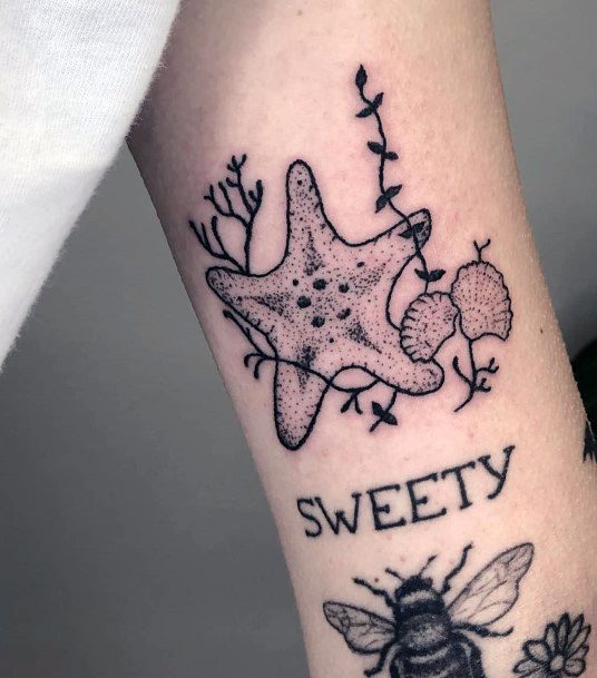 Decorative Looks For Womens Starfish Tattoo