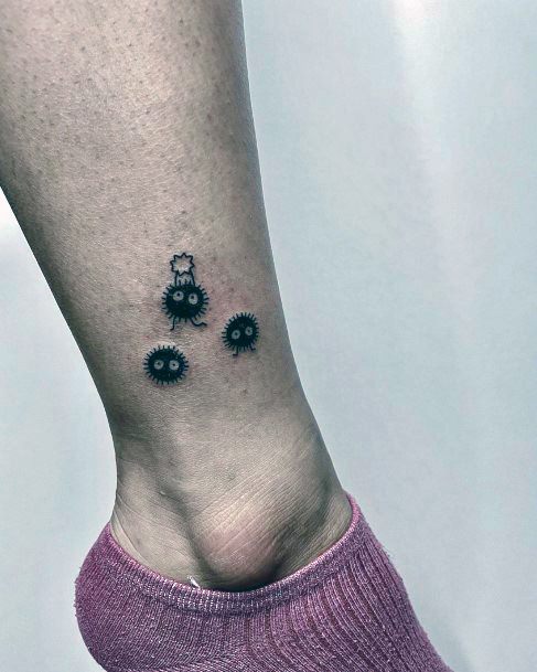 Decorative Looks For Womens Susuwatari Tattoo