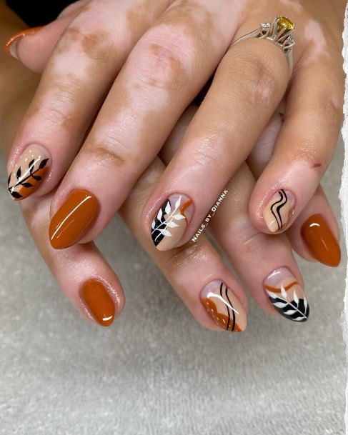 Decorative Looks For Womens Thanksgiving Nail