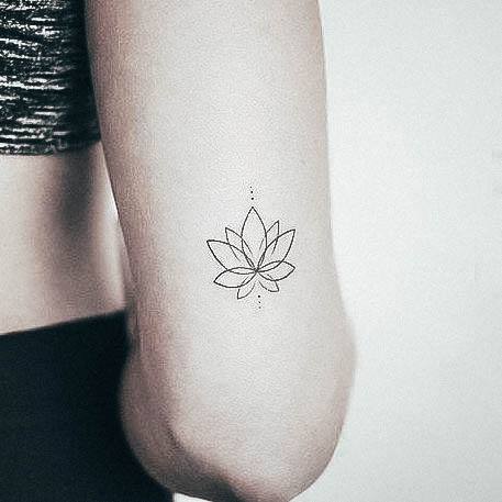 Decorative Looks For Womens Tiny Tattoo Flower Back Of Tricep