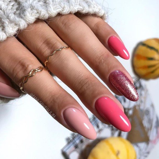 Decorative Looks For Womens Valentines Day Nail