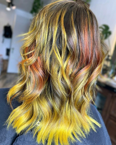 Decorative Looks For Womens Yellow Hairstyles