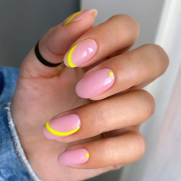 Decorative Looks For Womens Yellow Summer Nail