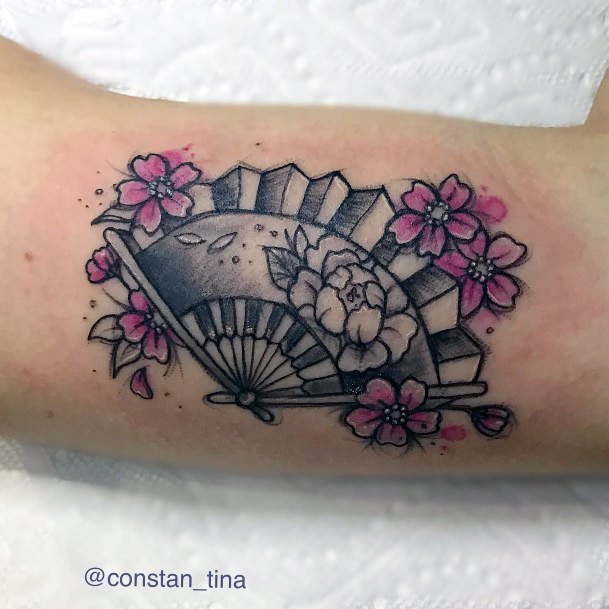 Decorative Uchiwa Tattoo On Female