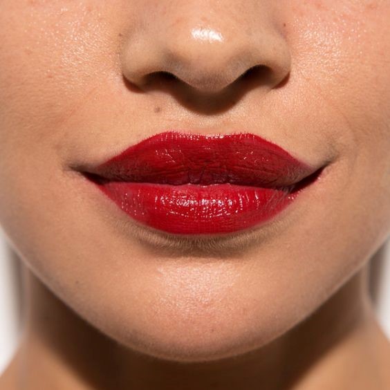 Deep Jungle Red Lipstick Looks For Women