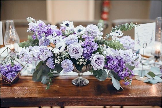 Delicate Lavender Roses Wedding Flowers