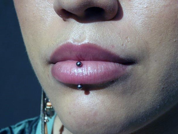 Delicious Trendy Angel Kiss Lip Face Piercing For Women