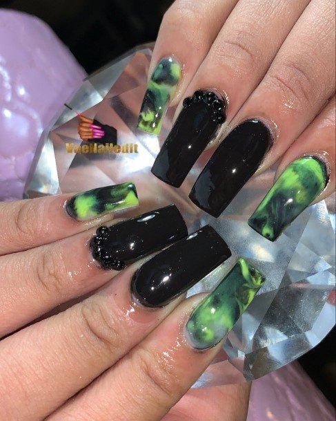 Delightful Nail For Women Black With Rhinestones Designs