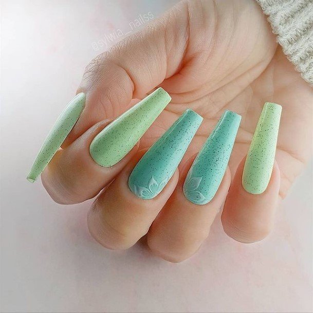 Delightful Nail For Women Green Ombre Designs