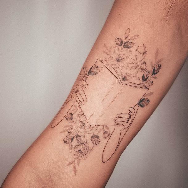 Delightful Tattoo For Women Book Designs