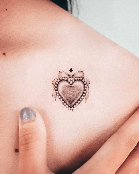 Distinctive Female Best Tattoo Designs