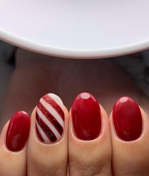 Distinctive Female Christmas Gel Nail Designs