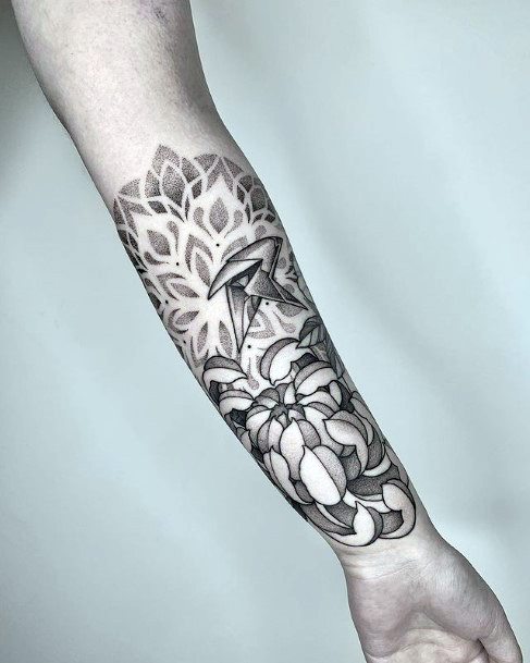 Distinctive Female Chrysanthemum Tattoo Designs