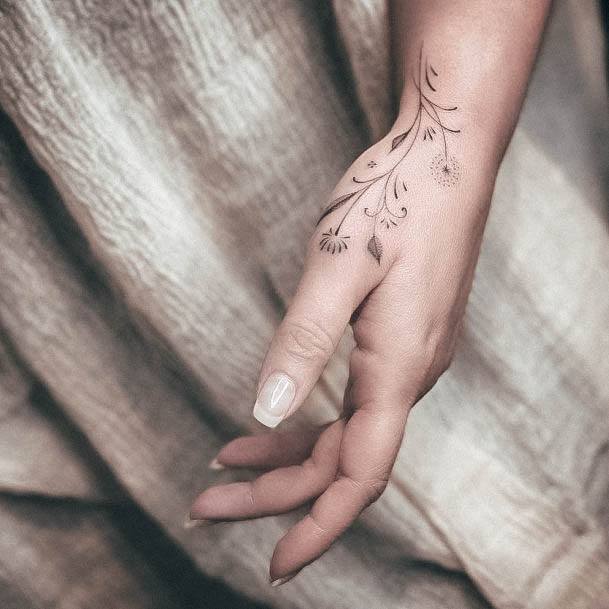 Distinctive Female Floral Tattoo Designs