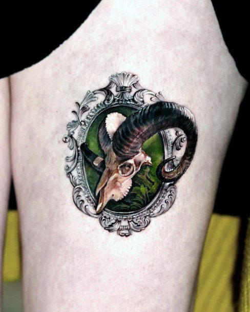 Distinctive Female Frame Tattoo Designs