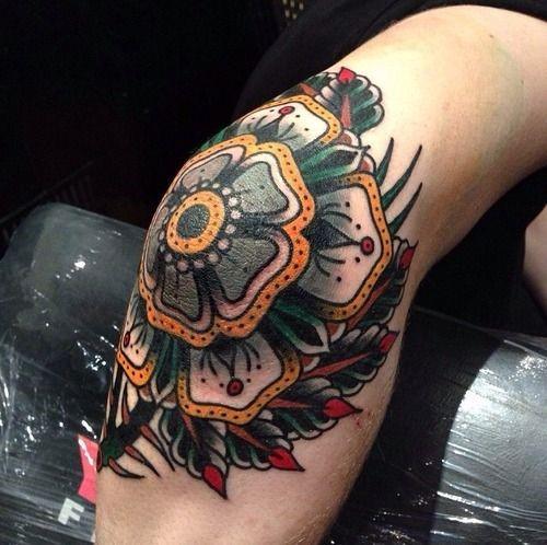 Distinctive Female Knee Tattoo Designs